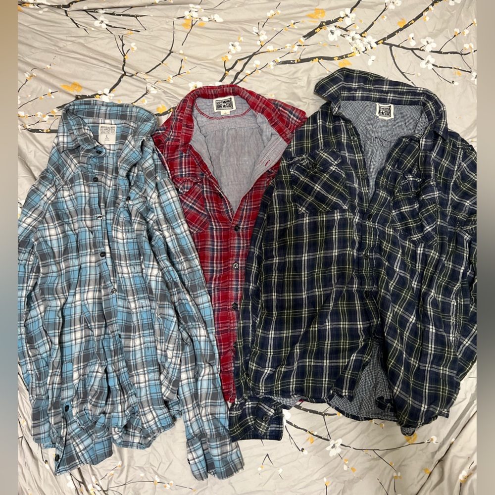 3 flannel shirt bundle. 2 Converse shirts, and 2 Mossimo